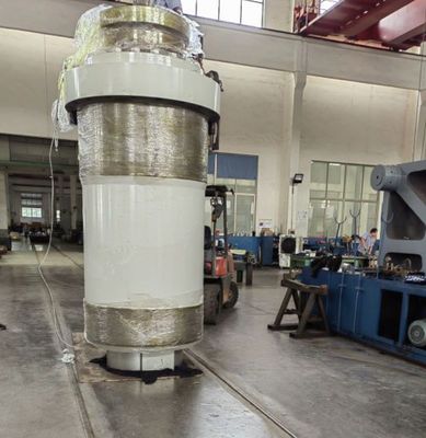 最大穴径865mmの重用水力シリンダー